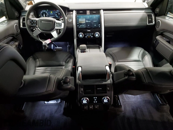 2024 Land Rover Discovery with VIN SALRL2EX9R2491677, listed as a Copart auction lot 46705135 with 13,676 mi miles and Salvage Title. Bid and sale history available at DreamBid. Image 8.