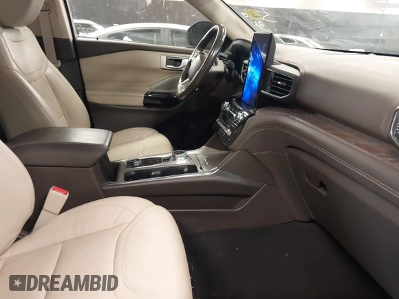 2022 Ford Explorer Platinum с VIN 1FM5K8HW3NNA10499, выставлен на аукционе IAAI как лот 42436872 с пробегом 30 186 миль миль и . История ставок и продаж доступна на DreamBid. Изображение 5.