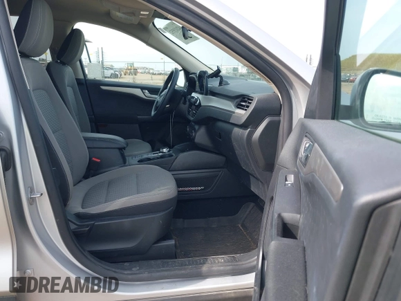 2020 Ford Escape SE с VIN 1FMCU0G68LUA82385, выставлен на аукционе IAAI как лот 42113552 с пробегом 82 771 миль миль и . История ставок и продаж доступна на DreamBid. Изображение 5.
