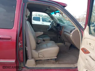2001 Toyota Tundra Ltd with VIN 5TBBT48181S139305, listed as a IAAI auction lot 41675059 with 162,070 mi miles. Bid and sale history available at carsss.com. Image 5.