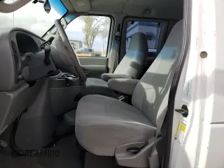 2007 Ford Econoline Passenger XL with VIN 1FBSS31L07DB12995, listed as a Copart auction lot 52041765 with 144,918 mi miles and Clean title. Bid and sale history available at DreamBid. Image 7.