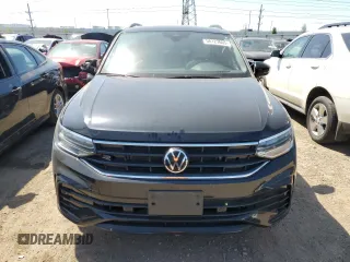 2022 Volkswagen Tiguan SE R-Line Black z VIN 3VV8B7AX2NM107364, wystawiony jako Copart lot #56123605 z przebiegiem 16 242 mil mil oraz Szkoda całkowita • Salvage title. Historia ofert i sprzedaży dostępna na DreamBid. Obrazek 5.
