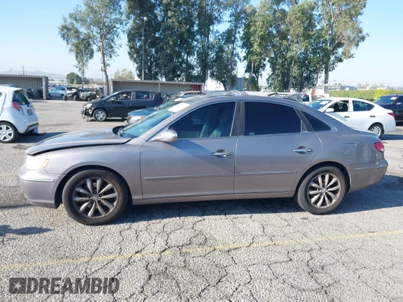 2008 Hyundai Azera Limited with VIN KMHFC46FX8A264798, listed as a IAAI auction lot 42684089 with 204,377 mi miles and . Bid and sale history available at DreamBid. Image 14.