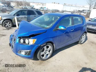 2016 Chevrolet Sonic LTZ z VIN 1G1JE6SB5G4150771, wystawiony jako IAAI lot #41662866 z przebiegiem 101 476 mil mil oraz . Historia ofert i sprzedaży dostępna na DreamBid. Obrazek 17.