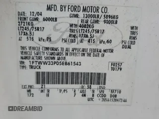 2005 Ford F-350 XL with VIN 1FTWW33P05EB61543, listed as a Copart auction lot 50511765 with 42,653 mi miles and Clean Title. Bid and sale history available at DreamBid. Image 13.