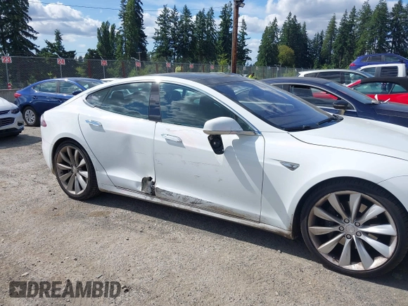 2016 Tesla Model S 90D with VIN 5YJSA1E22GF155747, listed as a IAAI auction lot 42630085 with 97,896 mi miles and . Bid and sale history available at DreamBid. Image 6.