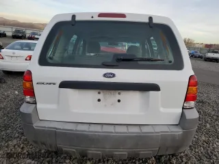 2007 Ford Escape XLS with VIN 1FMYU92Z37KA03346, listed as a Copart auction lot 84207824 with 181,969 mi miles and Clean Title. Bid and sale history available at carsss.com. Image 6.