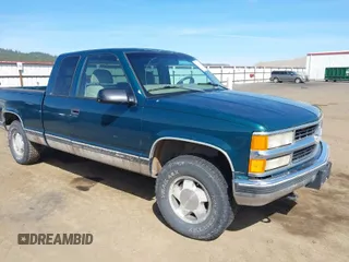 1998 Chevrolet Silverado 1500 with VIN 1GCEK19R4WE157193, listed as a IAAI auction lot 42025385 with 179,675 mi miles and . Bid and sale history available at DreamBid. Image 1.