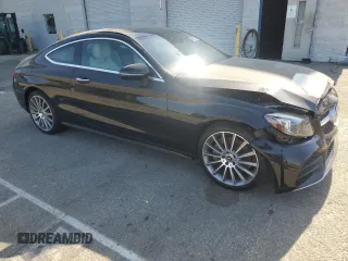 2020 Mercedes-Benz C 300 с VIN WDDWJ8DBXLF976523, выставлен на аукционе Copart как лот 54270915 с пробегом 3 059 миль миль и Списание • Salvage title. История ставок и продаж доступна на DreamBid. Изображение 4.
