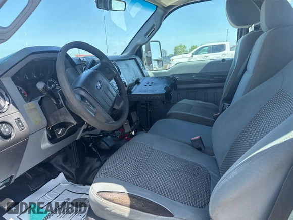 2012 Ford F-250 XL z VIN 1FT7W2B66CEC58671, wystawiony jako IAAI lot #42882779 z przebiegiem 209 694 mil mil oraz . Historia ofert i sprzedaży dostępna na DreamBid. Obrazek 9.