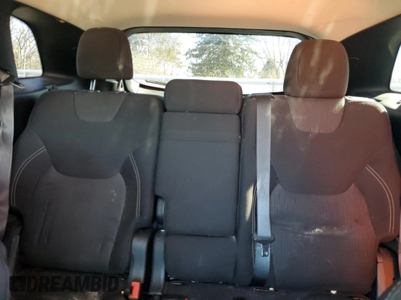 2017 Jeep Cherokee Latitude with VIN 1C4PJMCS6HW635622, listed as a Copart auction lot 49490495 with 136,102 mi miles and Salvage Title. Bid and sale history available at DreamBid. Image 10.