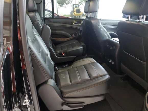 2020 GMC Yukon XL Denali with VIN 1GKS1HKJ6LR127236, listed as a Copart auction lot 51928885 with 143,579 mi miles and Salvage Title. Bid and sale history available at carsss.com. Image 11.