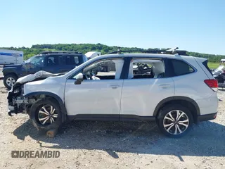 2019 Subaru Forester Limited with VIN JF2SKASCXKH548464, listed as a IAAI auction lot 42276430 with 97,448 mi miles and . Bid and sale history available at DreamBid. Image 14.