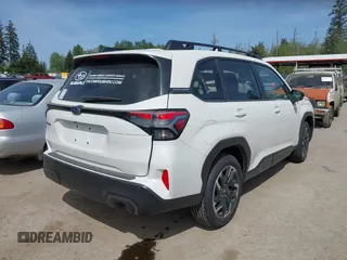 2025 Subaru Forester Limited с VIN JF2SLDRC7SH483870, выставлен на аукционе IAAI как лот 42164753 с пробегом 1 538 миль миль и . История ставок и продаж доступна на DreamBid. Изображение 4.
