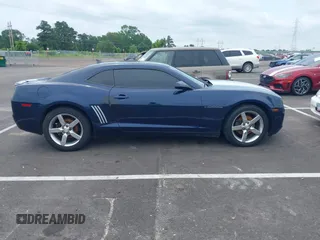 2011 Chevrolet Camaro 1LT with VIN 2G1FB1ED0B9140122, listed as a IAAI auction lot 42538043 with 202,703 mi miles and . Bid and sale history available at DreamBid. Image 13.