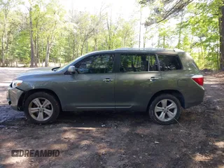 2010 Toyota Highlander Limited with VIN 5TDDK3EH1AS022518, listed as a IAAI auction lot 42116230 with 218,316 mi miles and . Bid and sale history available at DreamBid. Image 14.