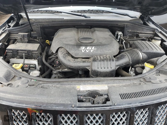 2013 Jeep Grand Cherokee Laredo with VIN 1C4RJFAGXDC600015, listed as a Copart auction lot 50037115 with 85,683 mi miles and Salvage Title. Bid and sale history available at carsss.com. Image 12.