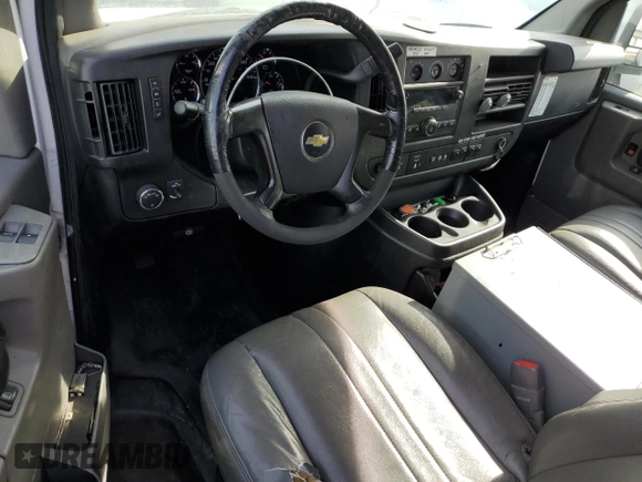 2014 Chevrolet Express Cargo z VIN 1GCWGFCB0E1122350, wystawiony jako Copart lot #58278045 z przebiegiem 99 593 mil mil oraz Czysty tytuł • Clean title. Historia ofert i sprzedaży dostępna na DreamBid. Obrazek 8.