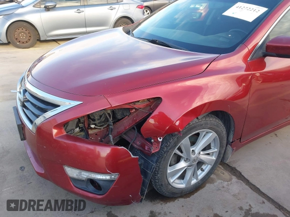 2014 Nissan Altima SL with VIN 1N4AL3AP0EC325543, listed as a IAAI auction lot 41272212 with 176,199 mi miles and . Bid and sale history available at DreamBid. Image 6.