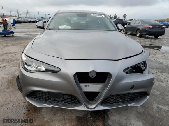 2017 Alfa Romeo Giulia Ti with VIN ZARFAECN5H7544840, listed as a Copart auction lot 43660255 with 0 mi miles and Salvage Title. Bid and sale history available at carsss.com. Image 5.