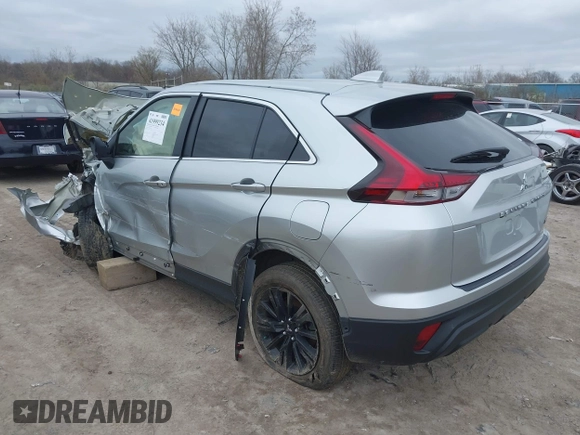 2024 Mitsubishi Eclipse Cross LE z VIN JA4ATVAA2RZ013660, wystawiony jako IAAI lot #41999234 z przebiegiem Nie podano mil oraz . Historia ofert i sprzedaży dostępna na DreamBid. Obrazek 3.