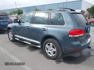 2005 Volkswagen Touareg 3.2L V6 with VIN WVGZG77L55D071024, listed as a IAAI auction lot 42111205 with 204,417 mi miles and . Bid and sale history available at DreamBid. Image 3.