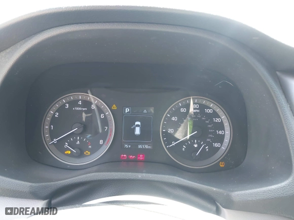 2017 Hyundai Tucson Value with VIN KM8J33A26HU385271, listed as a IAAI auction lot 42090148 with 95,170 mi miles. Bid and sale history available at carsss.com. Image 7.