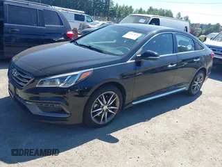 2015 Hyundai Sonata Sport z VIN 5NPE34AB5FH198560, wystawiony jako IAAI lot #42467031 z przebiegiem 96 111 mil mil oraz . Historia ofert i sprzedaży dostępna na DreamBid. Obrazek 2.