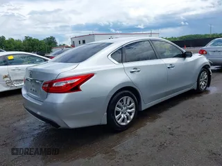 2017 Nissan Altima SR z VIN 1N4AL3AP9HC488843, wystawiony jako IAAI lot #42314162 z przebiegiem 71 713 mil mil oraz . Historia ofert i sprzedaży dostępna na DreamBid. Obrazek 4.
