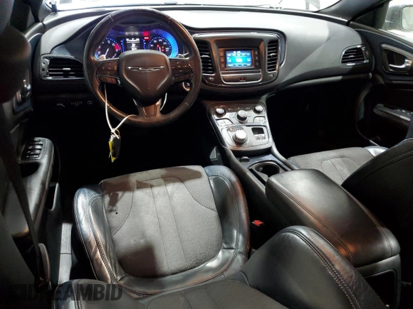 2015 Chrysler 200 S z VIN 1C3CCCBB3FN629045, wystawiony jako Copart lot #60841335 z przebiegiem 114 966 mil mil oraz Szkoda całkowita • Salvage title. Historia ofert i sprzedaży dostępna na DreamBid. Obrazek 8.