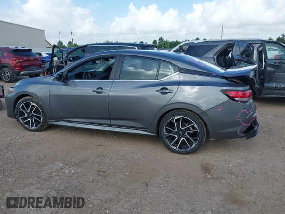 2025 Nissan Sentra SR z VIN 3N1AB8DV6SY307980, wystawiony jako IAAI lot #42548422 z przebiegiem 5 164 mil mil oraz . Historia ofert i sprzedaży dostępna na DreamBid. Obrazek 14.