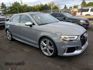 2018 Audi RS 3 z VIN WUABWGFF5J1902427, wystawiony jako Copart lot #67973714 z przebiegiem 27 864 mil mil oraz Szkoda całkowita • Salvage title. Historia ofert i sprzedaży dostępna na DreamBid. Obrazek 4.