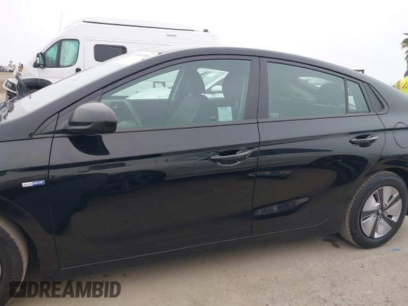 2020 Hyundai Ioniq Blue with VIN KMHC65LCXLU186010, listed as a IAAI auction lot 42019760 with 118,004 mi miles and . Bid and sale history available at DreamBid. Image 15.