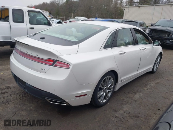 2013 Lincoln MKZ Hybrid with VIN 3LN6L2LUXDR805162, listed as a IAAI auction lot 41712177 with 53,784 mi miles. Bid and sale history available at carsss.com. Image 4.