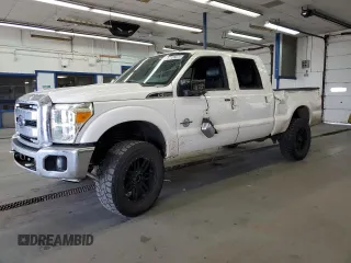 2016 Ford F-250 Lariat z VIN 1FT7W2BT6GED40136, wystawiony jako Copart lot #57155075 z przebiegiem 245 374 mil mil oraz Szkoda całkowita • Salvage title. Historia ofert i sprzedaży dostępna na DreamBid. Obrazek 1.