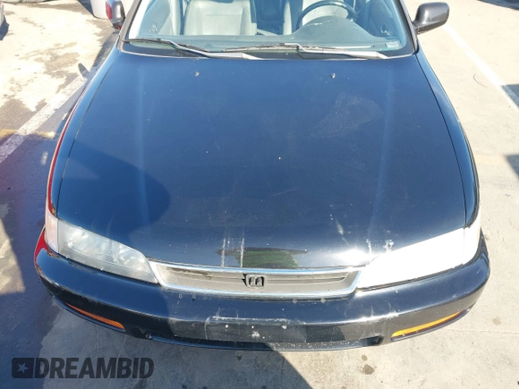 1997 Honda Accord EX with VIN 1HGCD5669VA219584, listed as a IAAI auction lot 41643524 with 161,820 mi miles and . Bid and sale history available at carsss.com. Image 6.