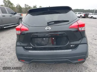 2018 Nissan Kicks SV with VIN 3N1CP5CU6JL540903, listed as a IAAI auction lot 41574975 with 84,793 mi miles. Bid and sale history available at carsss.com. Image 16.