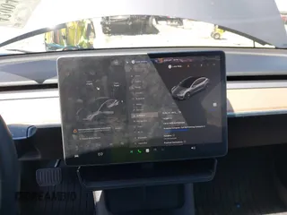 2023 Tesla Model 3 z VIN 5YJ3E1EA0PF655244, wystawiony jako IAAI lot #42004592 z przebiegiem 54 860 mil mil oraz . Historia ofert i sprzedaży dostępna na DreamBid. Obrazek 17.