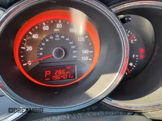 2011 Kia Sorento SX z VIN 5XYKW4A23BG164399, wystawiony jako Copart lot #60940845 z przebiegiem 196 401 mil mil oraz Czysty tytuł • Clean title. Historia ofert i sprzedaży dostępna na DreamBid. Obrazek 8.