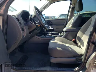 2006 Ford Escape XLS with VIN 1FMYU02Z36KA51178, listed as a Copart auction lot 45726595 with 135,124 mi miles and Salvage Title. Bid and sale history available at carsss.com. Image 7.