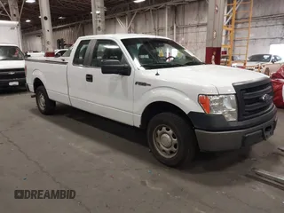 2014 Ford F-150 XL with VIN 1FTFX1CF5EKG53334, listed as a IAAI auction lot 42278412 with 172,450 mi miles and . Bid and sale history available at DreamBid. Image 1.