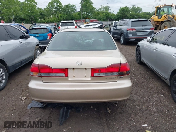 2001 Honda Accord EX с VIN 1HGCG16501A083282, выставлен на аукционе IAAI как лот 42362737 с пробегом Не указан миль и . История ставок и продаж доступна на DreamBid. Изображение 17.