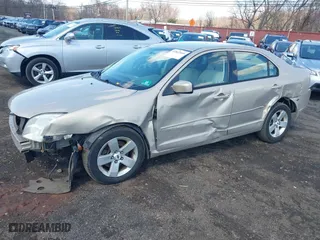 2006 Ford Fusion SE with VIN 3FAFP07176R240651, listed as a IAAI auction lot 41867045 with 164,455 mi miles. Bid and sale history available at carsss.com. Image 18.