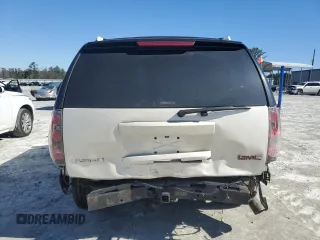 2014 GMC Yukon Denali with VIN 1GKS2EEF0ER130588, listed as a Copart auction lot 45232075 with 193,677 mi miles and Salvage Title. Bid and sale history available at carsss.com. Image 6.