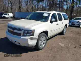 2010 Chevrolet Suburban LTZ with VIN 1GNUKKE32AR273522, listed as a IAAI auction lot 41820739 with 139,406 mi miles. Bid and sale history available at carsss.com. Image 18.