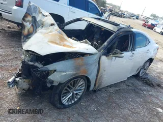 2013 Lexus ES 250 with VIN JTHBK1GG2D2042402, listed as a IAAI auction lot 41522162 with Not Provided miles and . Bid and sale history available at DreamBid. Image 2.