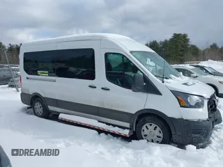 2024 Ford Transit Passenger XL z VIN 1FBAX2C85RKB46137, wystawiony jako IAAI lot #41535996 z przebiegiem 1 571 mil mil oraz . Historia ofert i sprzedaży dostępna na DreamBid. Obrazek 13.