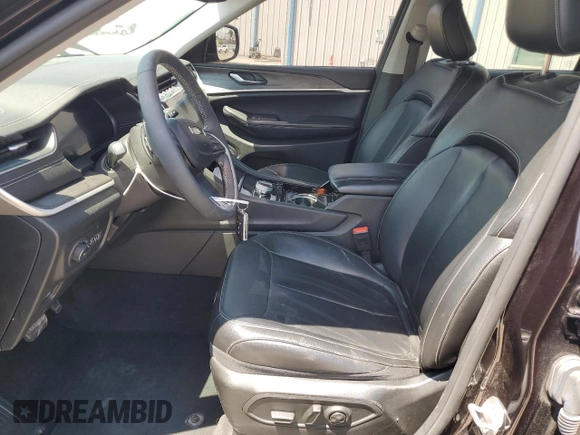 2023 Jeep Grand Cherokee Limited z VIN 1C4RJKBG6P8750766, wystawiony jako Copart lot #55842705 z przebiegiem 49 745 mil mil oraz Szkoda całkowita • Salvage title. Historia ofert i sprzedaży dostępna na DreamBid. Obrazek 7.