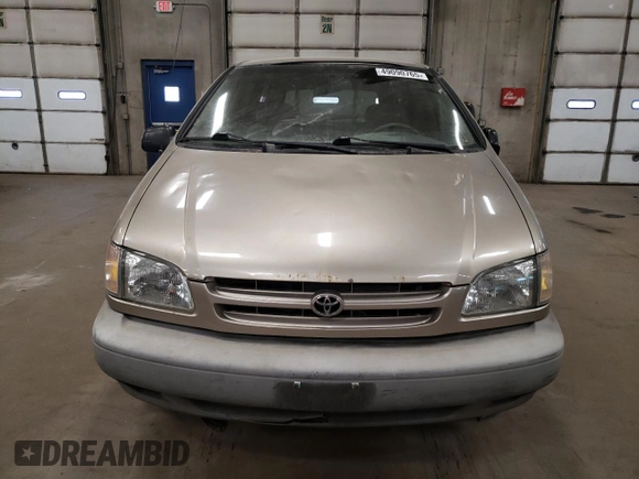 2000 Toyota Sienna CE with VIN 4T3GF19C1YU226507, listed as a Copart auction lot 49090765 with 116,019 mi miles and Clean Title. Bid and sale history available at carsss.com. Image 5.
