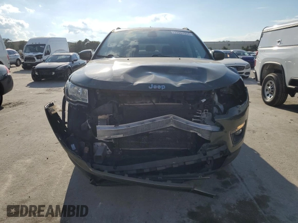 2018 Jeep Compass Latitude with VIN 3C4NJDBB7JT231278, listed as a Copart auction lot 72057934 with 54,039 mi miles and Salvage Title. Bid and sale history available at DreamBid. Image 5.